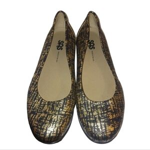 NEW SAS Scenic Ballet Flat Leather Black and Gold Ortholite Slip On sz 8